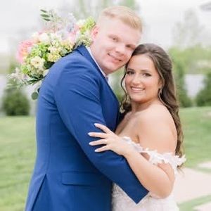 Meet your Posher, Abigail